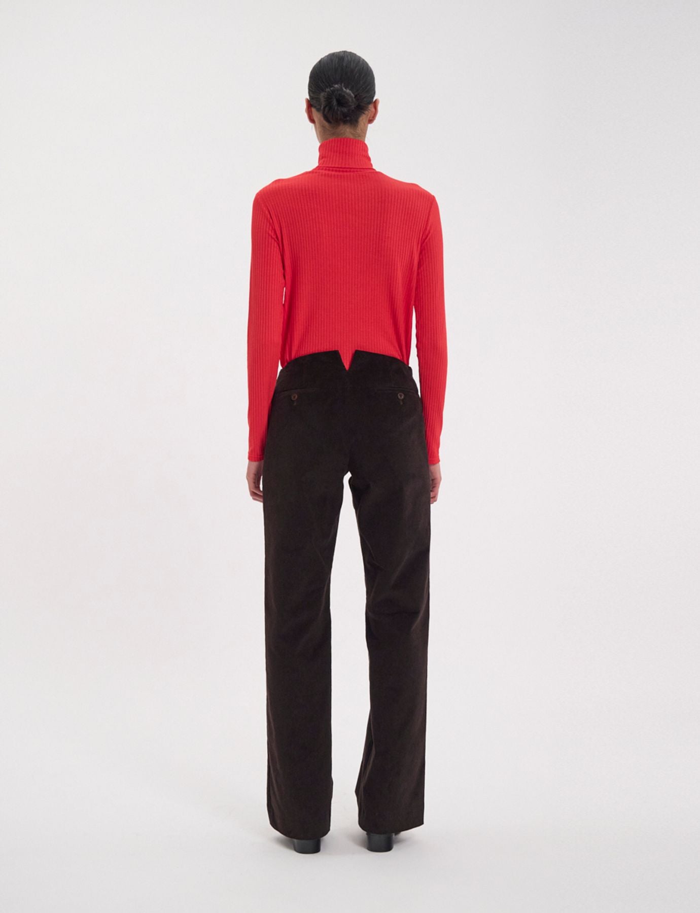 Pantalone Gabriel de terciopelo marrón millerighe