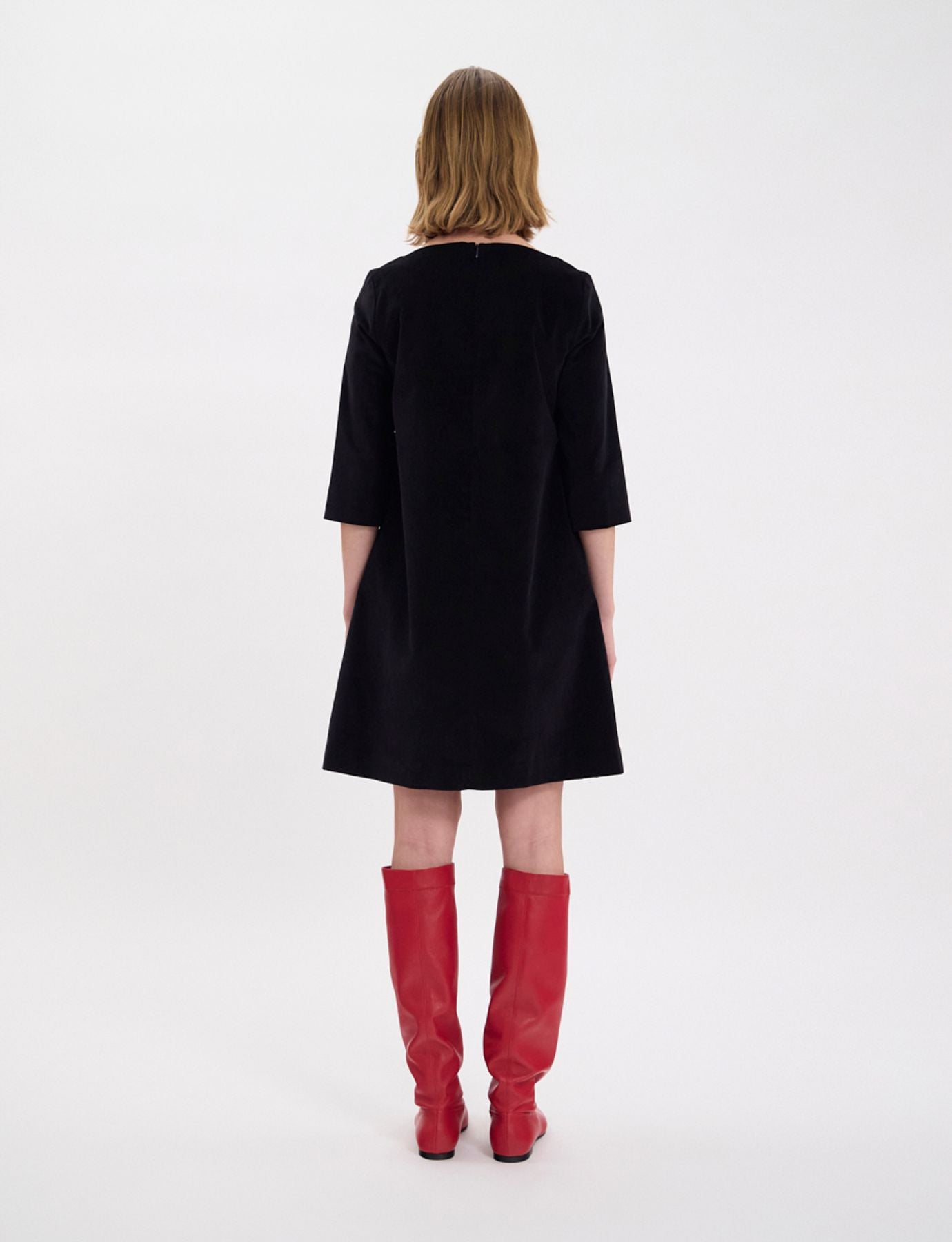 Vestido Megan di terciopelo nero liso