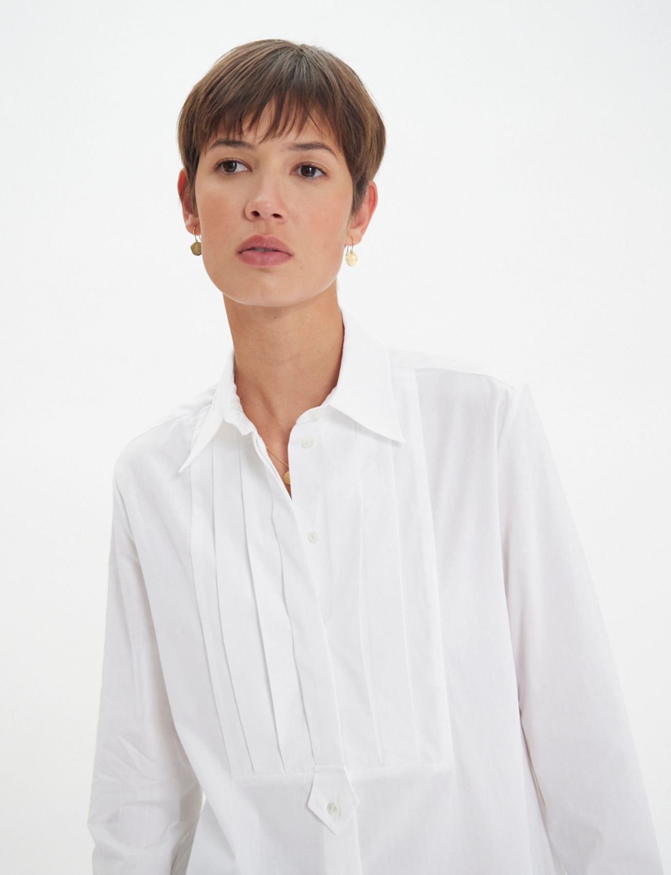 Camisa bianca di algodón Clara