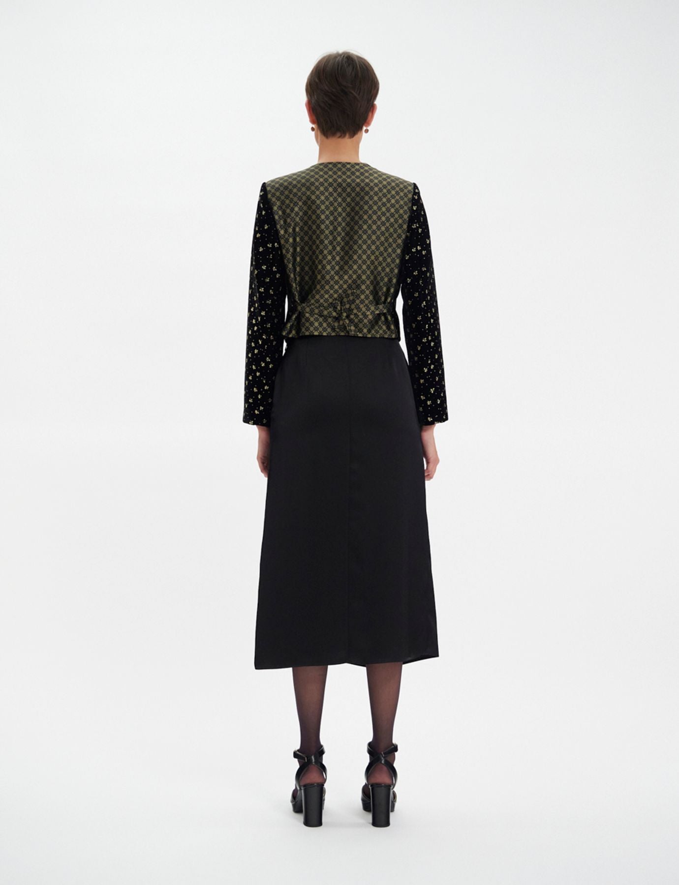 Chaqueta bolero Ole de terciopelo negro liso con decorazioni dorate