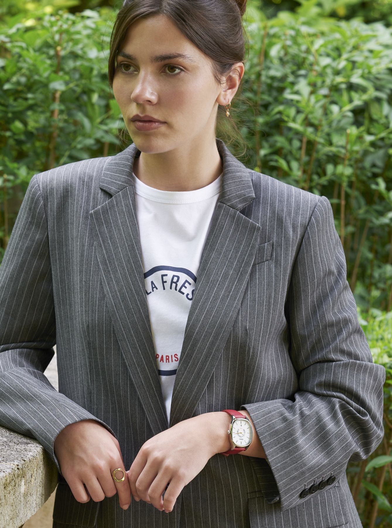 Ines de la Fressange Grande Colorama reloj rojo Kelton x Paris