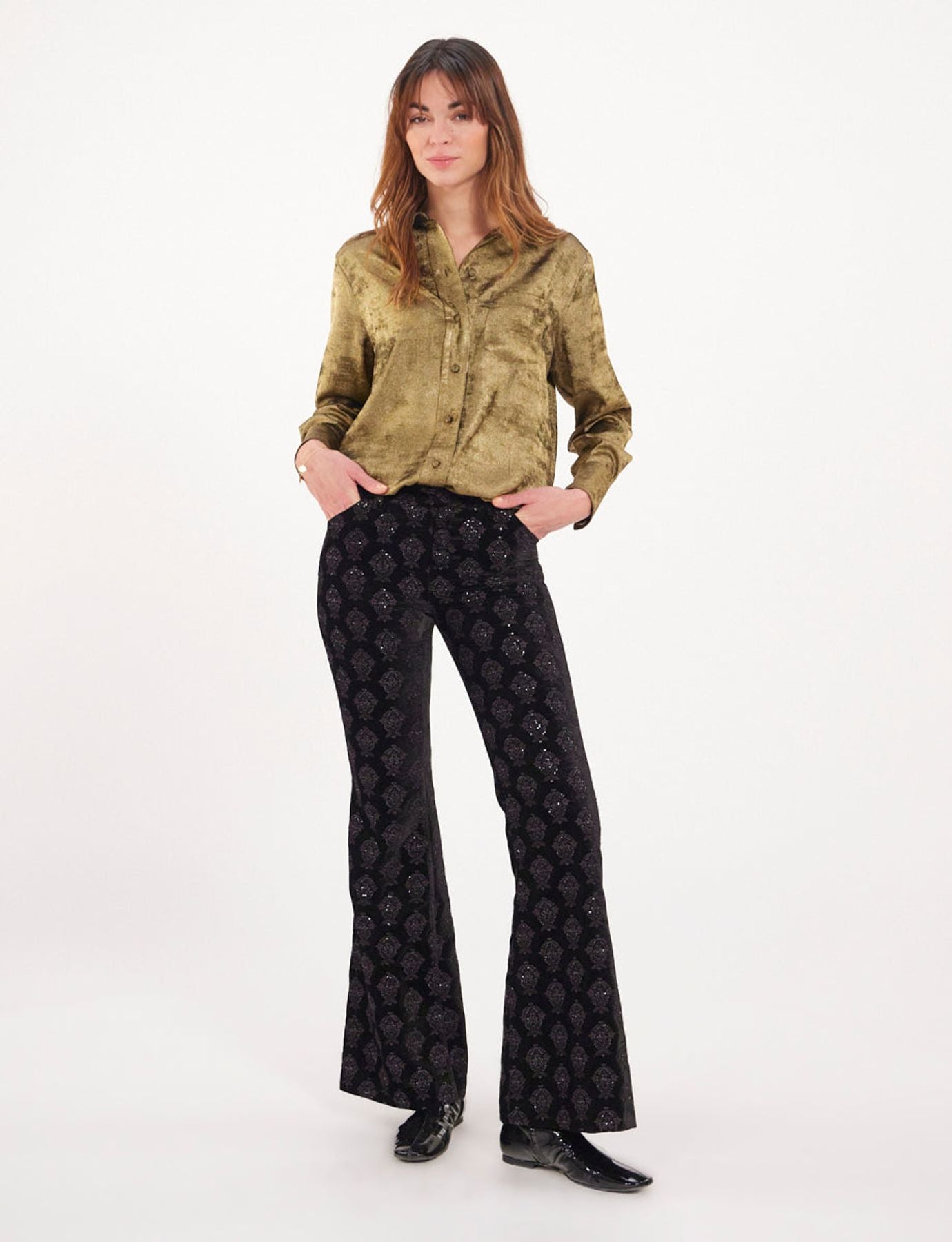 Pantalone Charlotte bordado en terciopelo negro