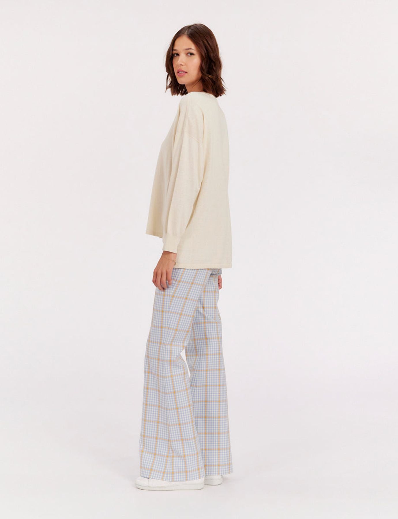 Maglia Anton di cachemira marfil con collo a V