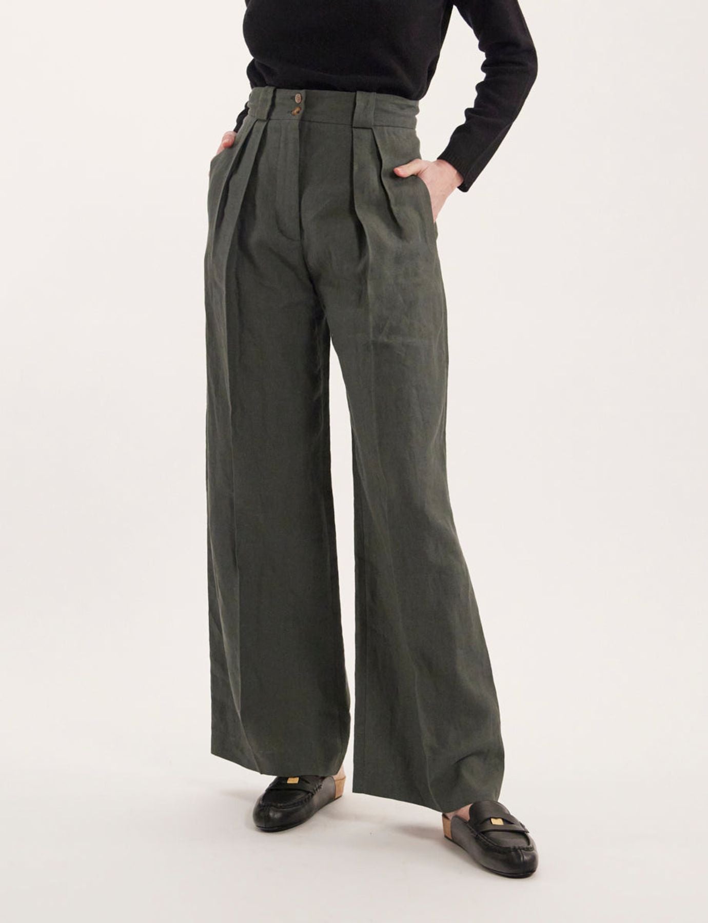 Pantaloni Marlene in lino verde scuro