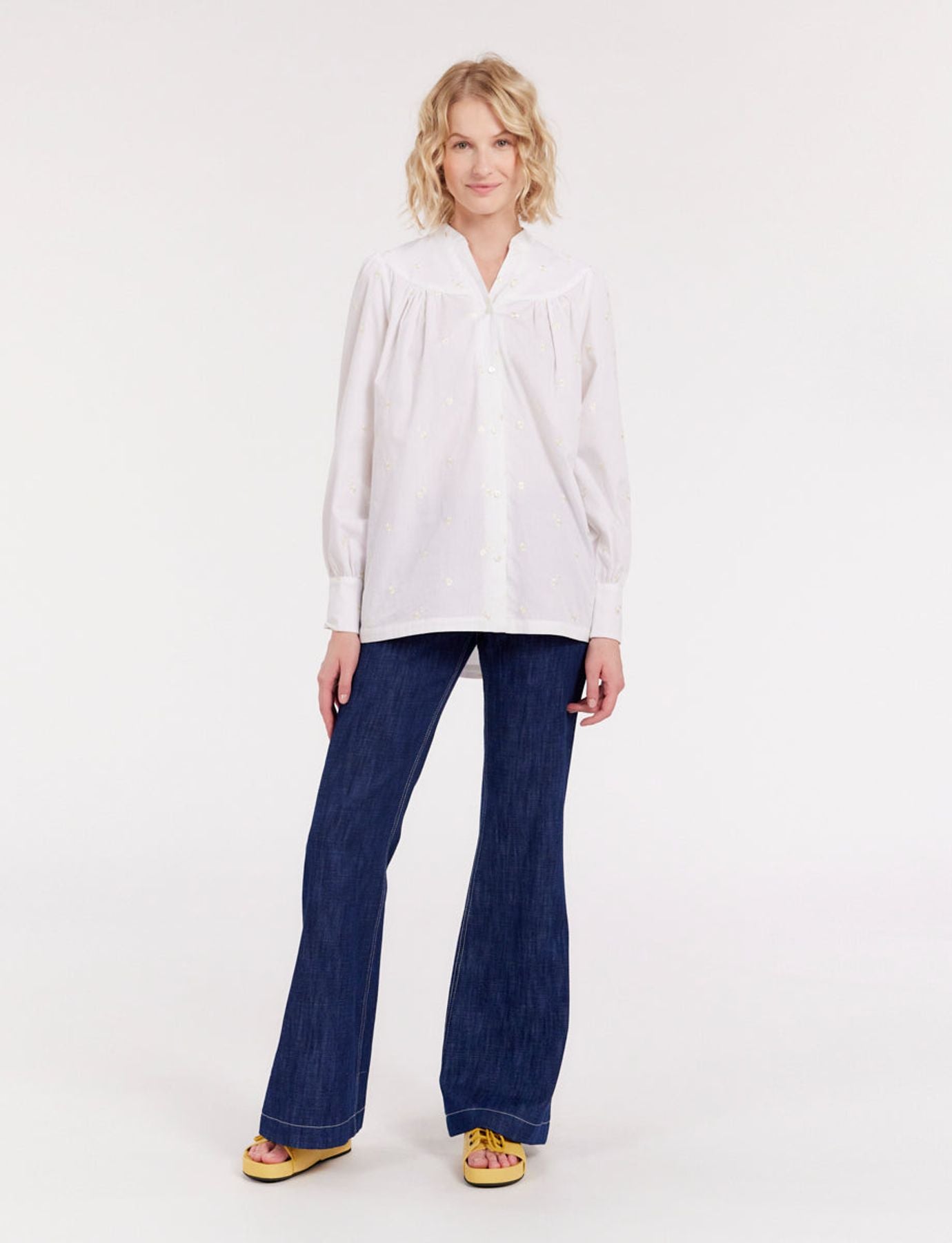 Blusa blanca bordada Ornella