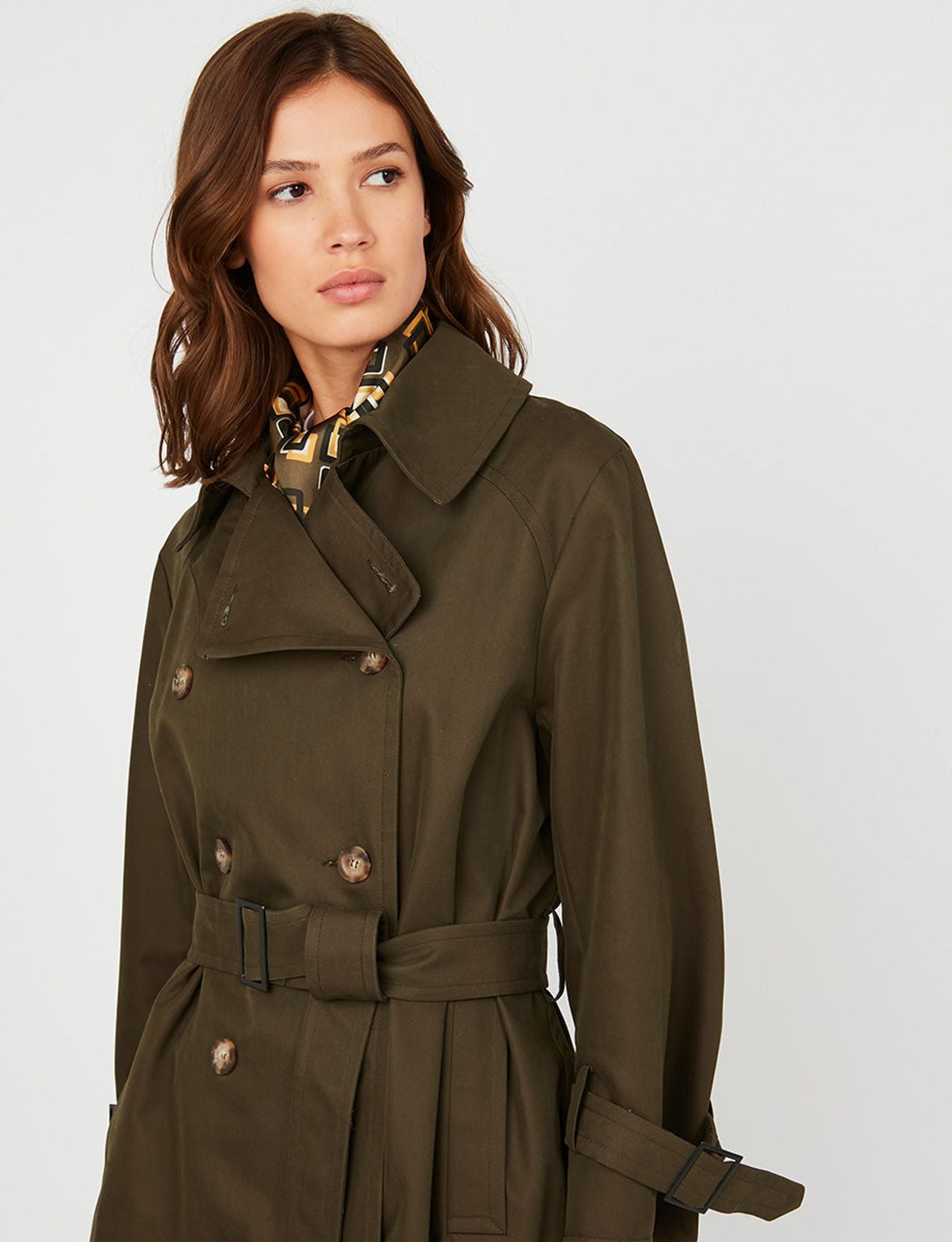 Trench Blake color kaki scuro