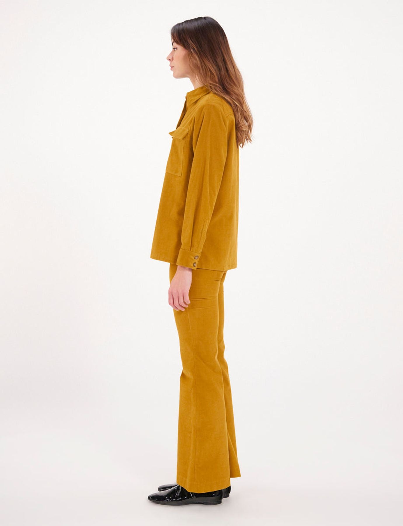 Camisa de terciopelo ocra Chandler