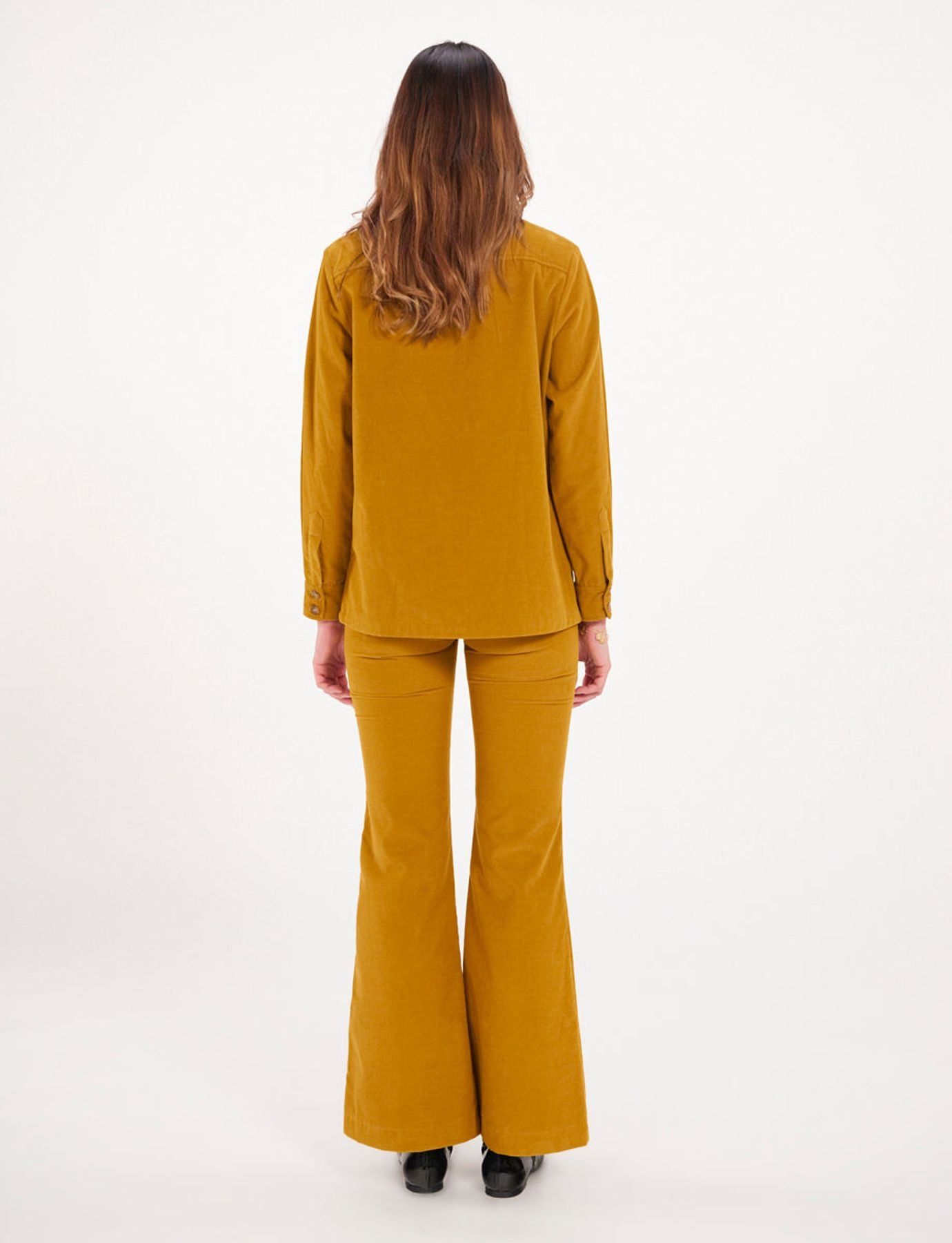 Camisa de terciopelo ocra Chandler
