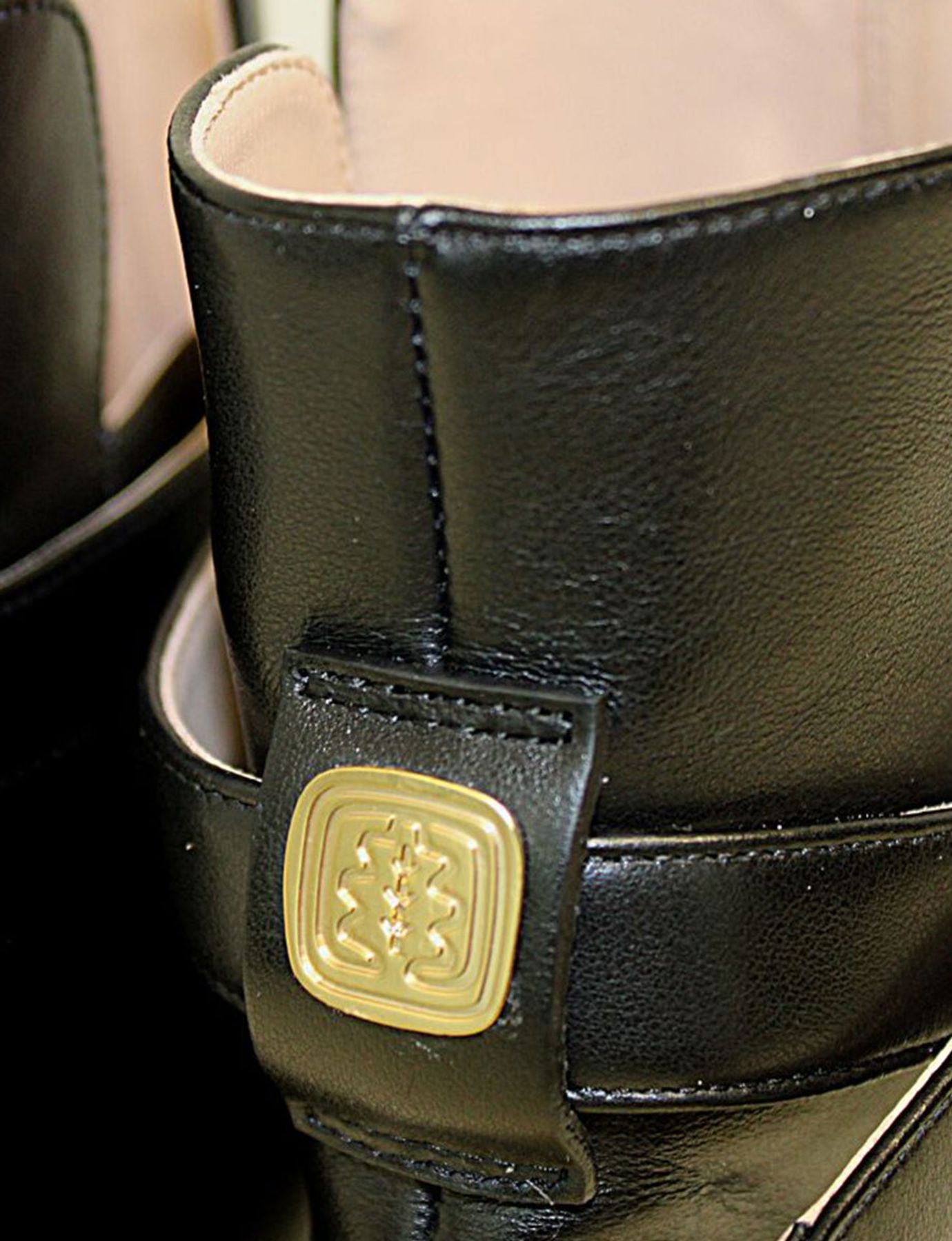 Scarpe di pelle nera