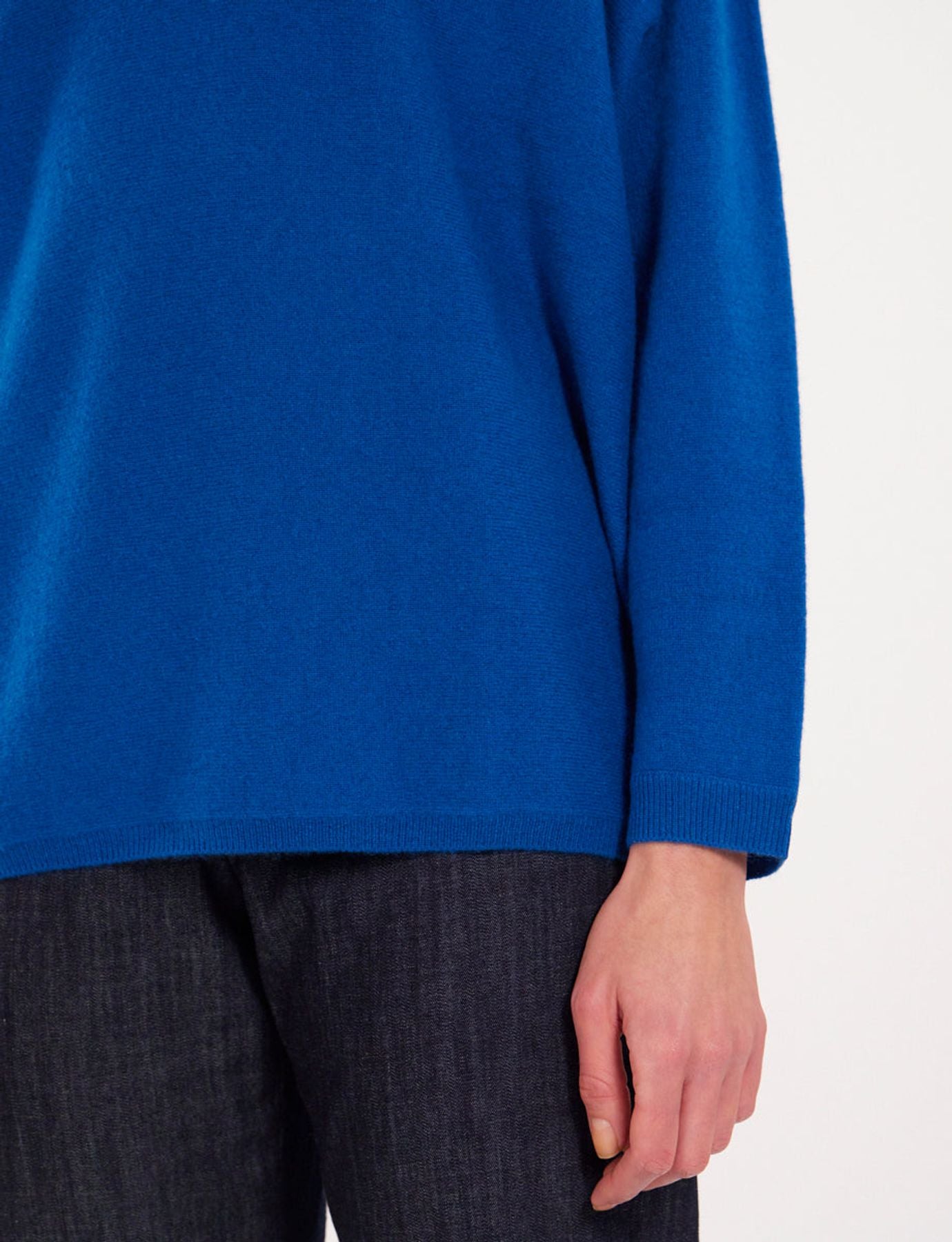 Maglia Ines x cuello de pico con mangas murciélago Notshy