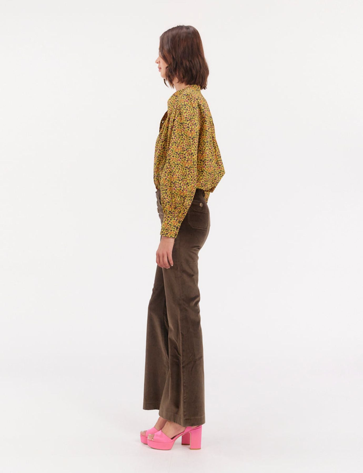 Pantalone Charlotte di terciopelo liscio caqui