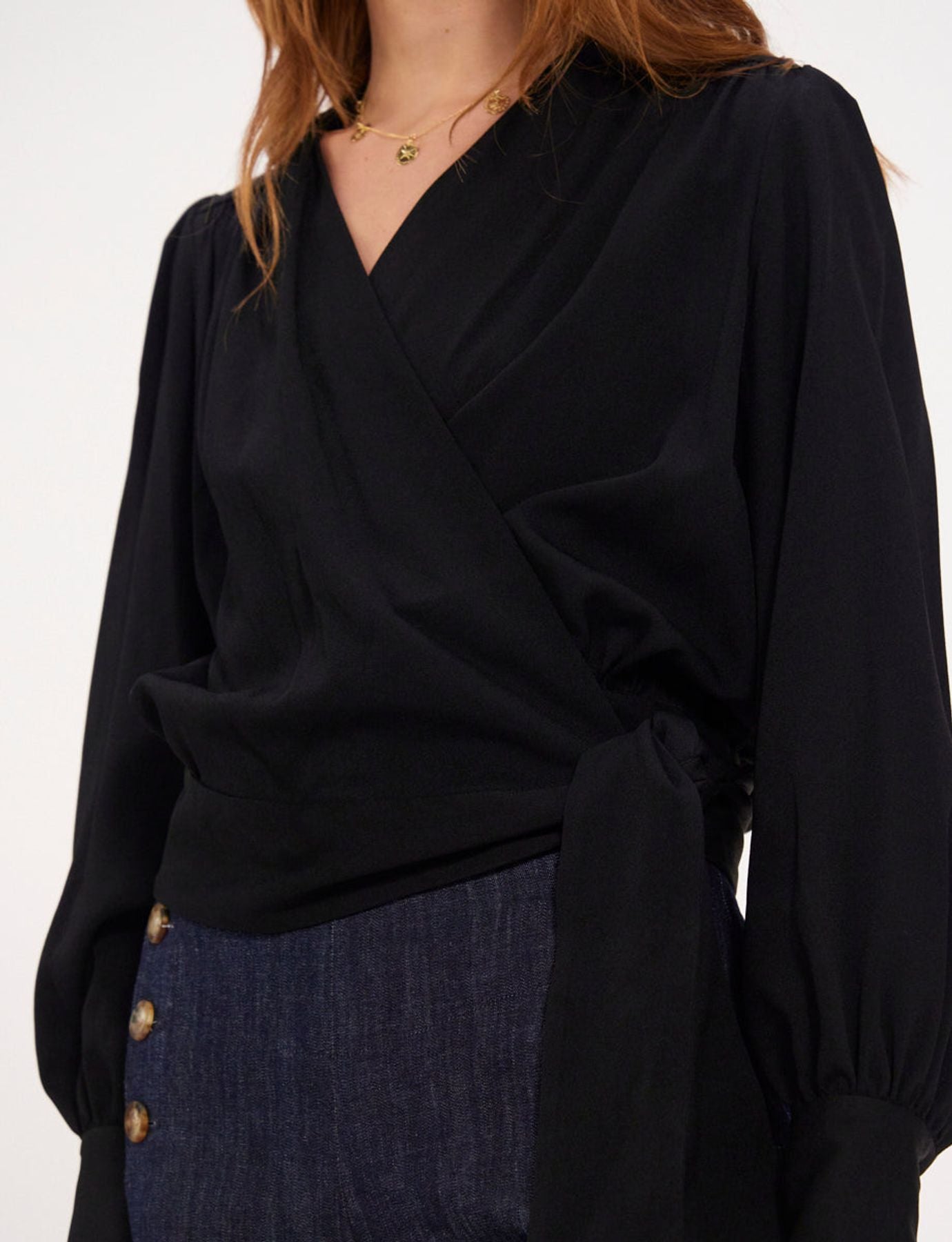 Blusa suelta Elena de crepé negro