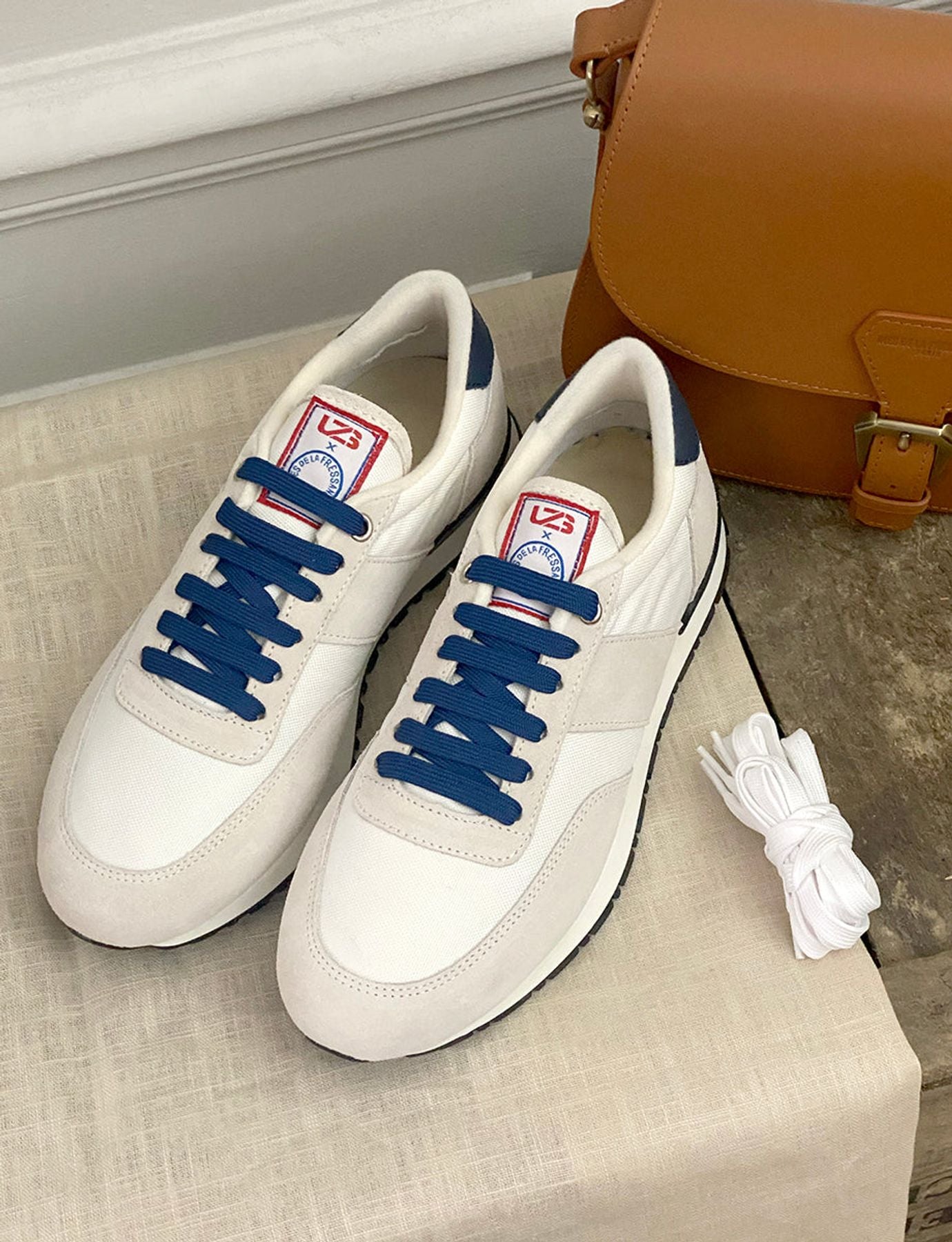 77" UZS x Ines de la Fressange Scarpe da ginnastica unisex bianco/beige/blu