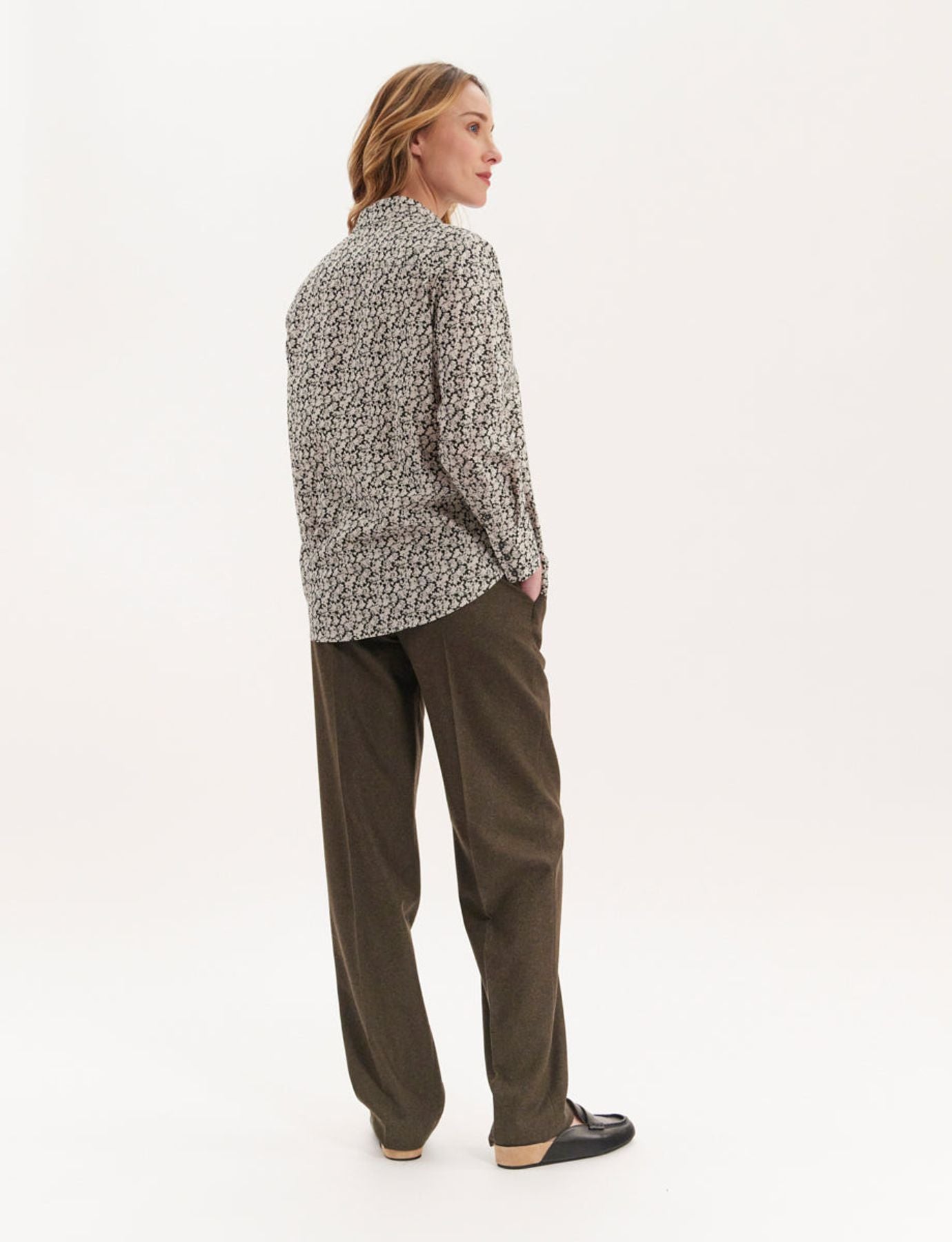 Maureen camisa estampada negra y beige