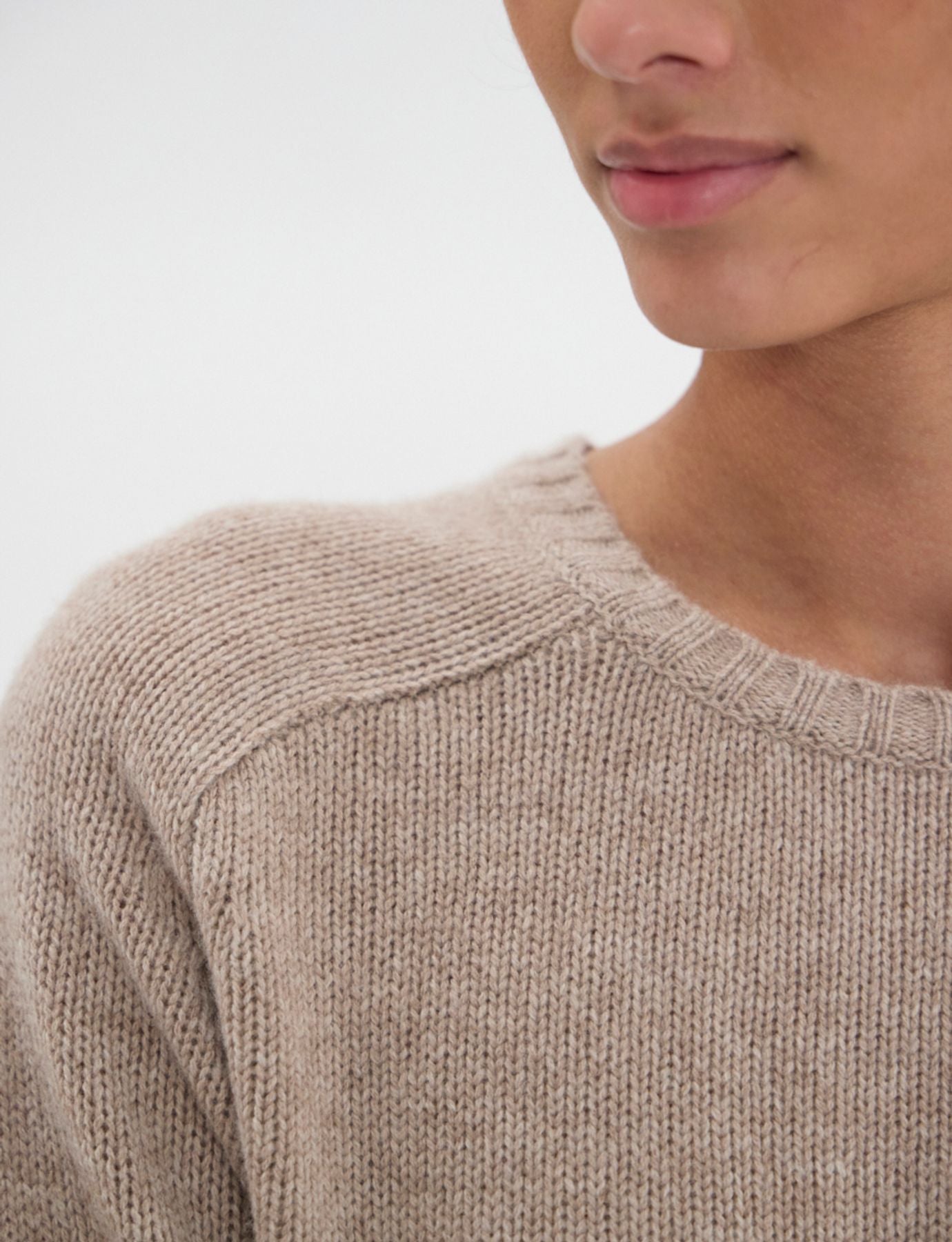 Maglia Arthur in lana e cashmere beige