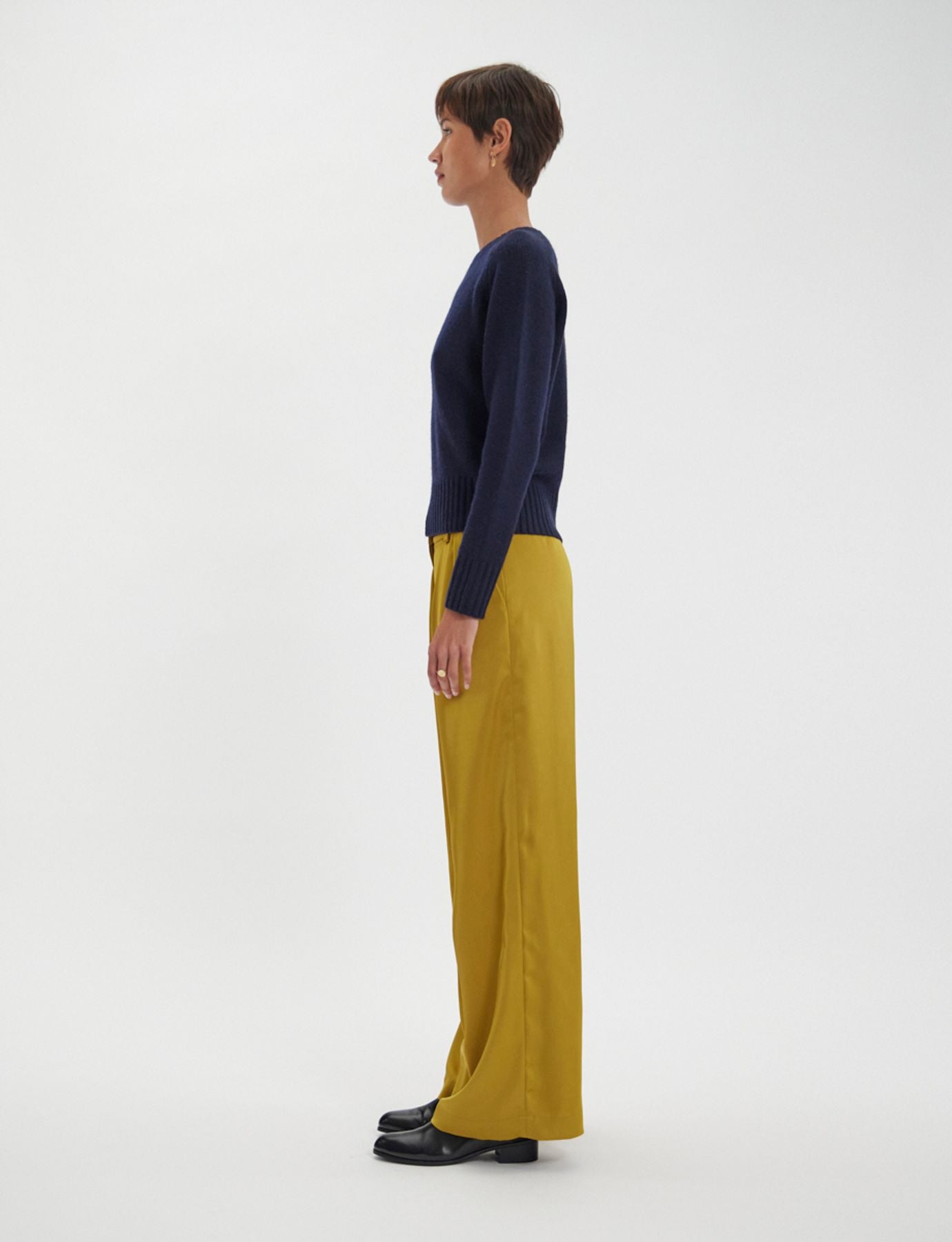 Maglia Arthur in lana e cachemire color navy