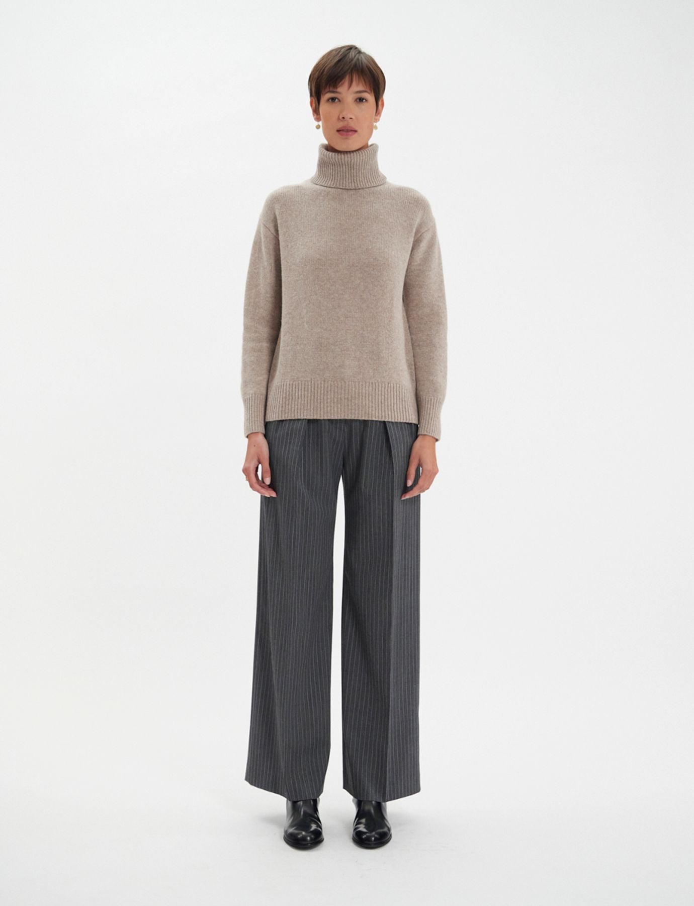 Maglia dolcevita Aiden in lana e cashmere beige