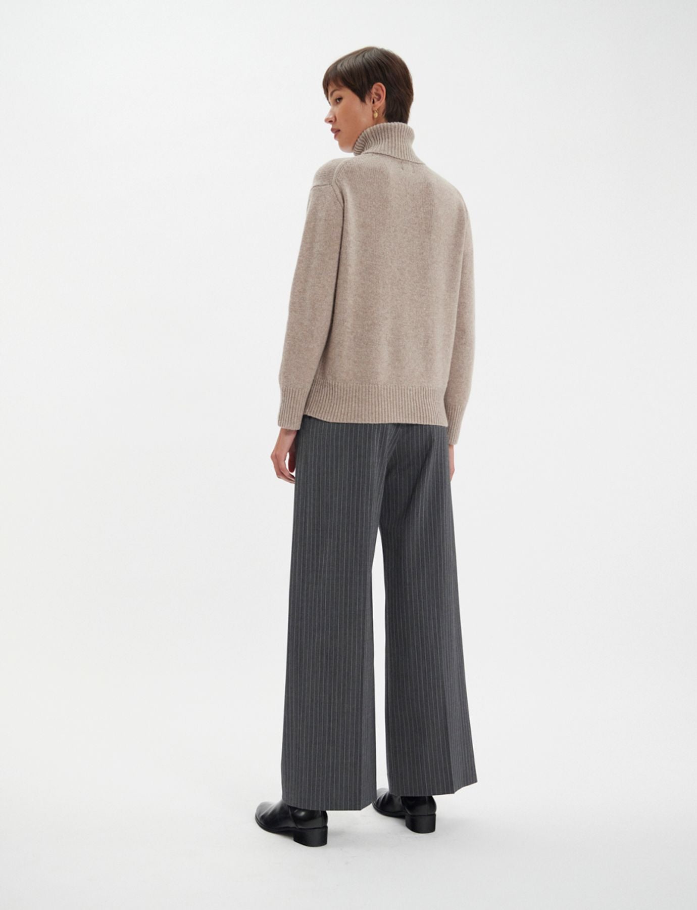 Maglia dolcevita Aiden in lana e cashmere beige