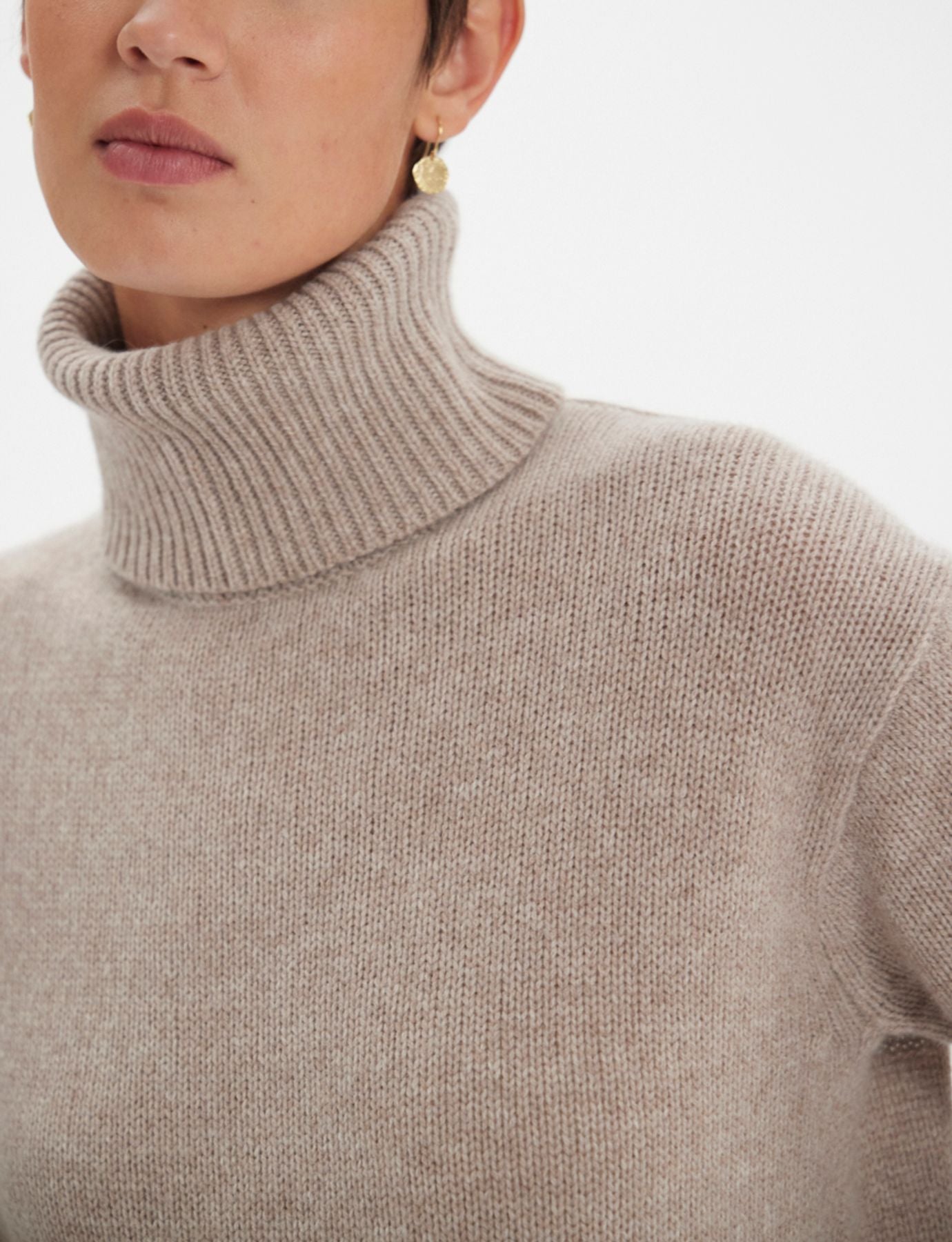 Maglia dolcevita Aiden in lana e cashmere beige