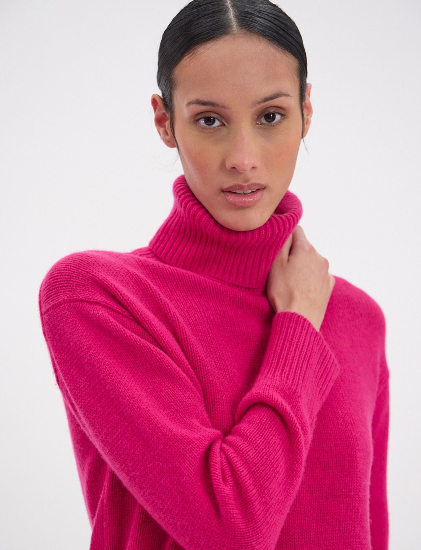 Maglia dolcevita Aiden in lana e cashmere fucsia
