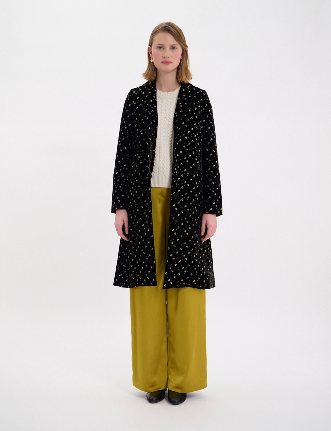 Cappotto Franck in velluto nero liscio con stampa oro