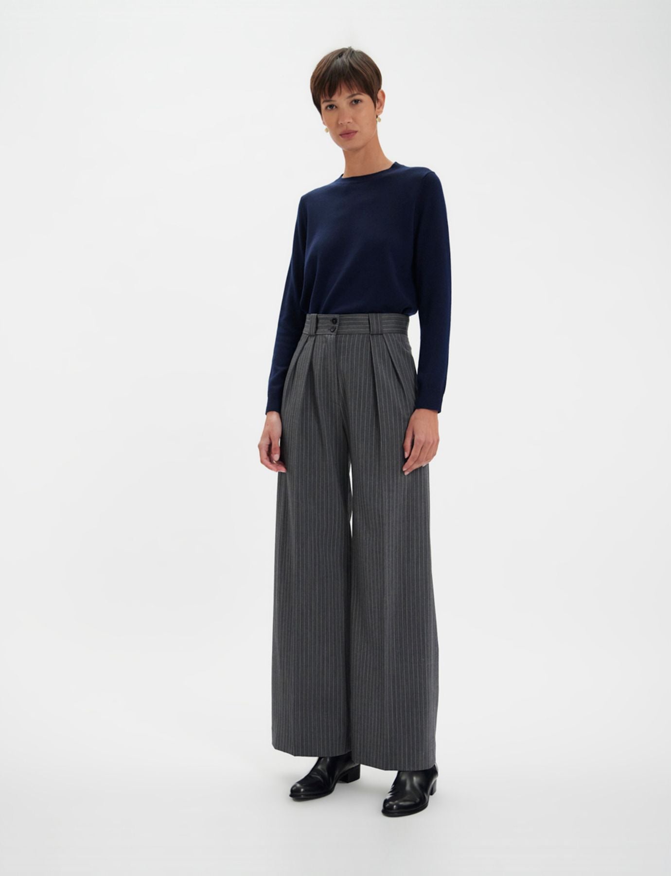 Pantaloni Marlène grigi con strisce bianche