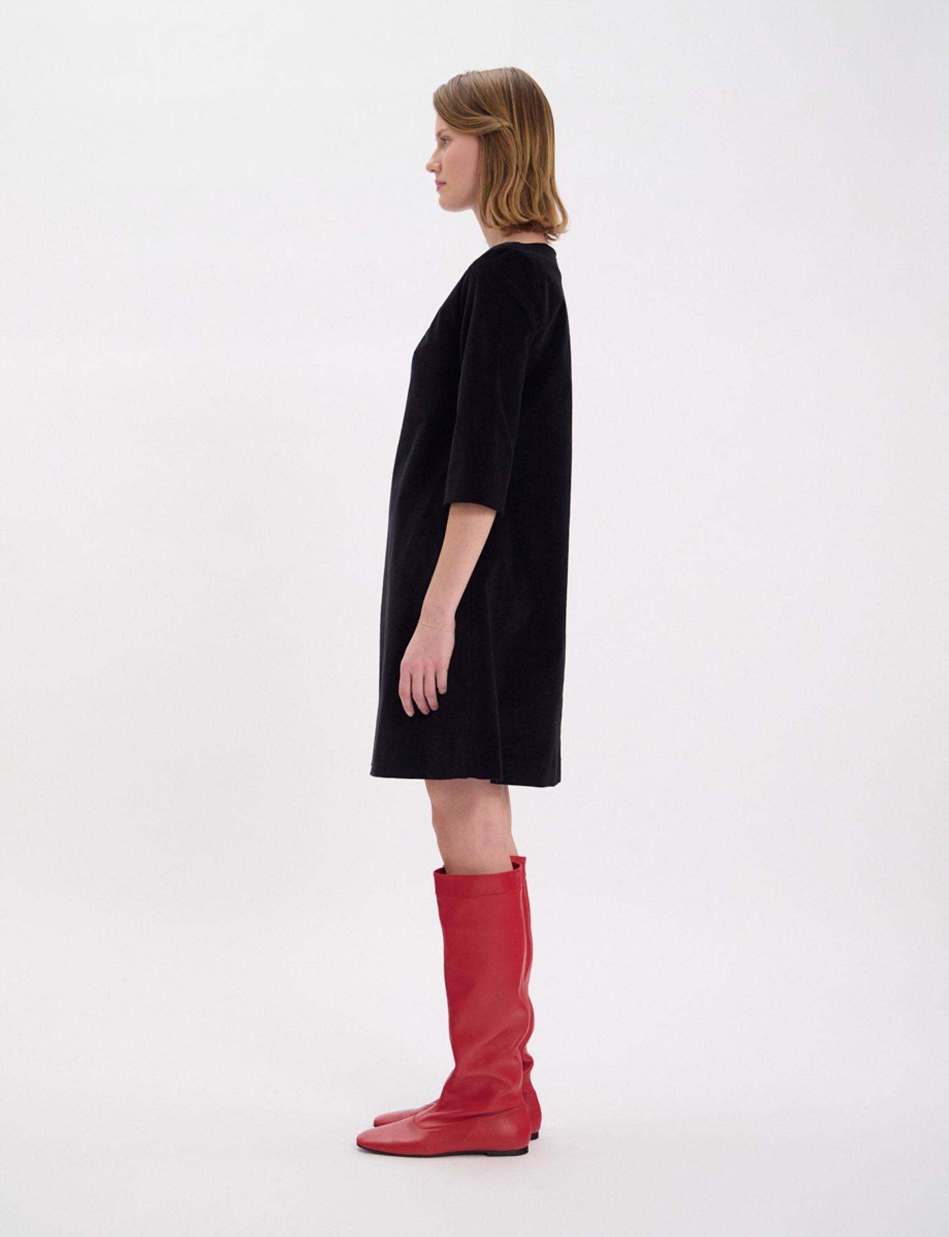 Vestido Megan di terciopelo nero liso