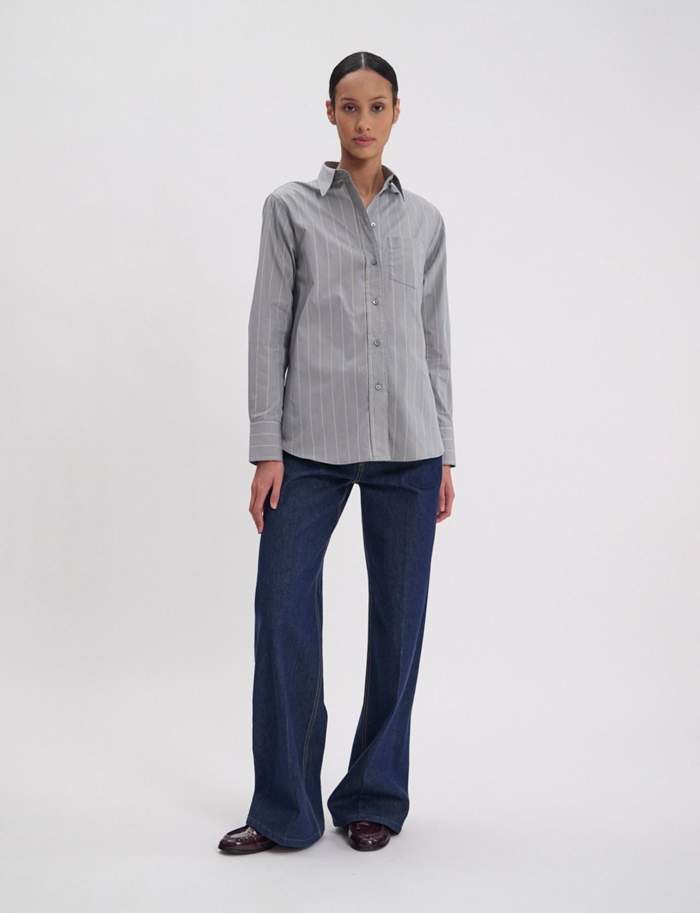 Camicia Maureen in cotone verde mandorla con righe beige