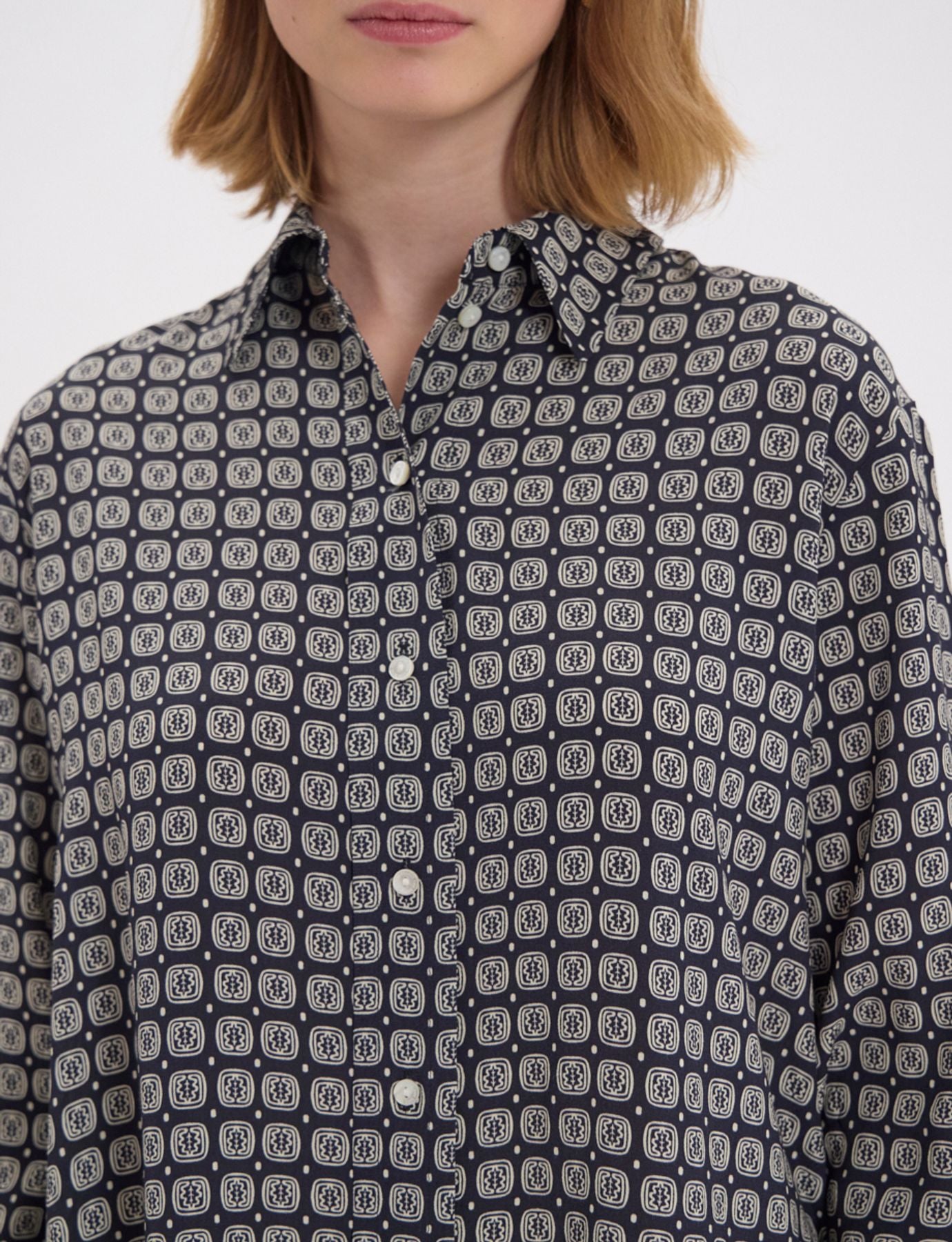 Camicia con motivo a foglie di quercia Maureen