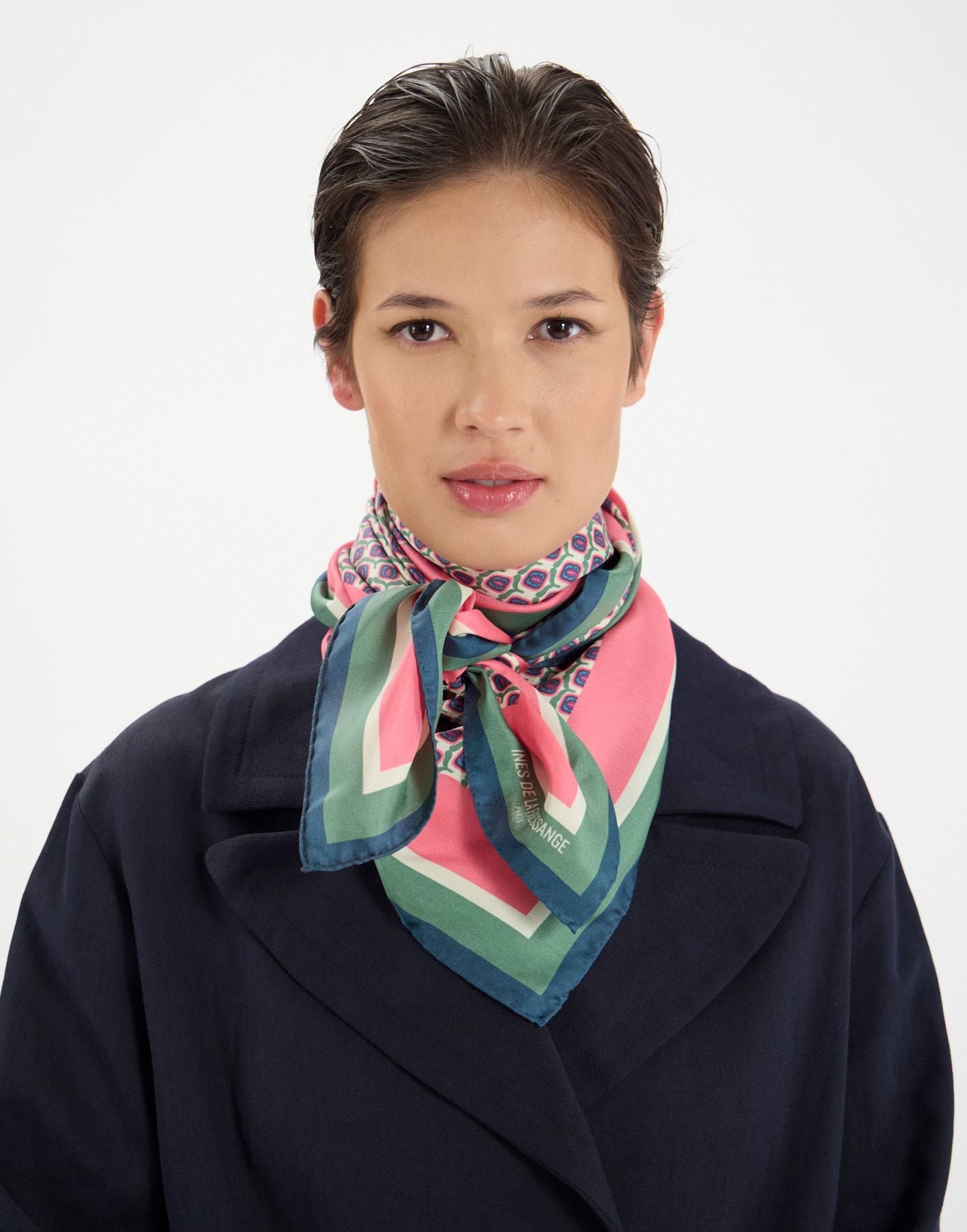 Foulard Lewis en soie vert à motif feuille de chêne