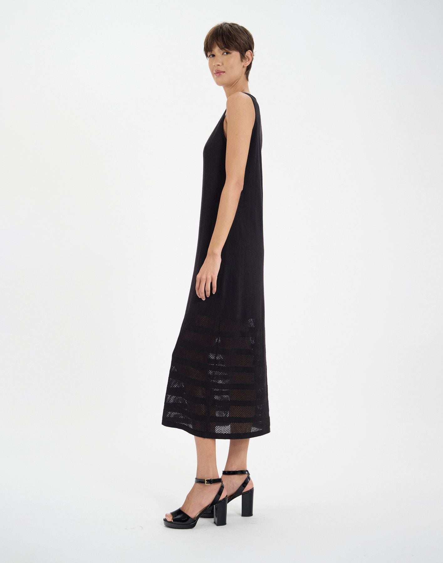 Vestido Casilda de lino negro con rayas