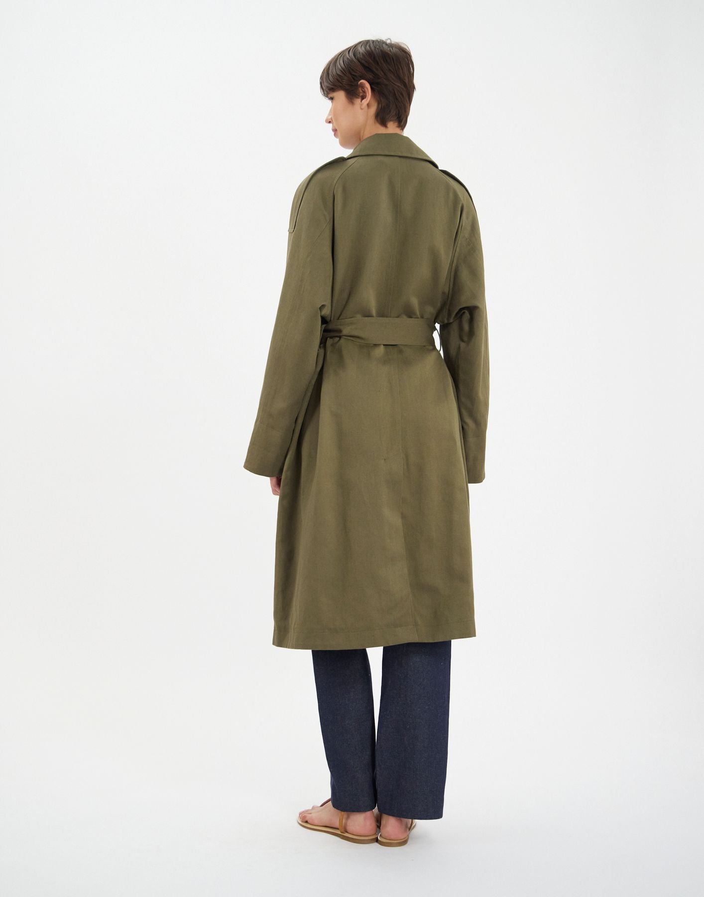 Trenchcoat Vera aus khakifarbener Baumwolle und Leinen