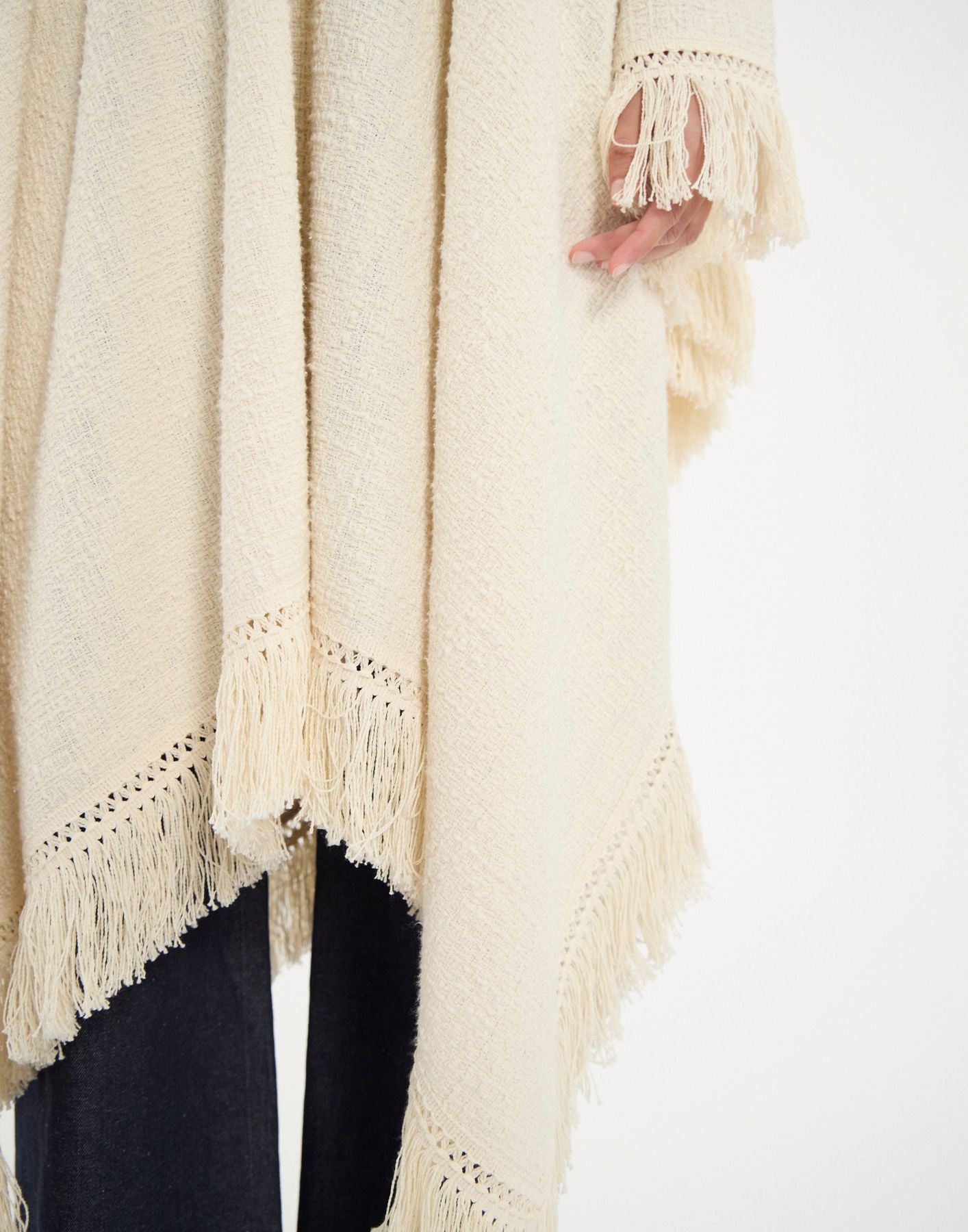 Gonzalo Poncho in ecru cotton