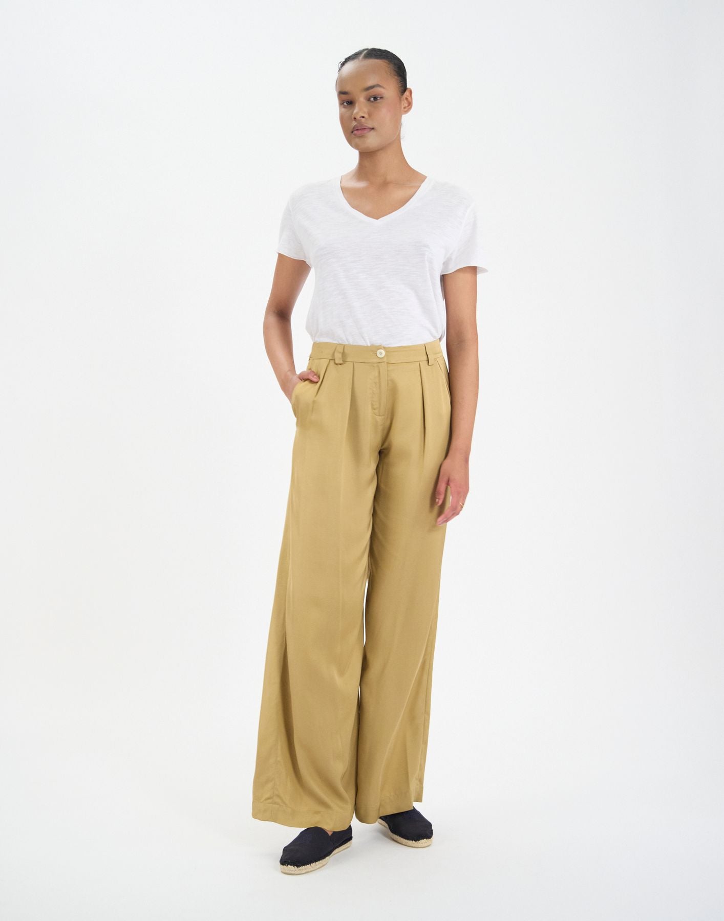 Luciano camel trousers
