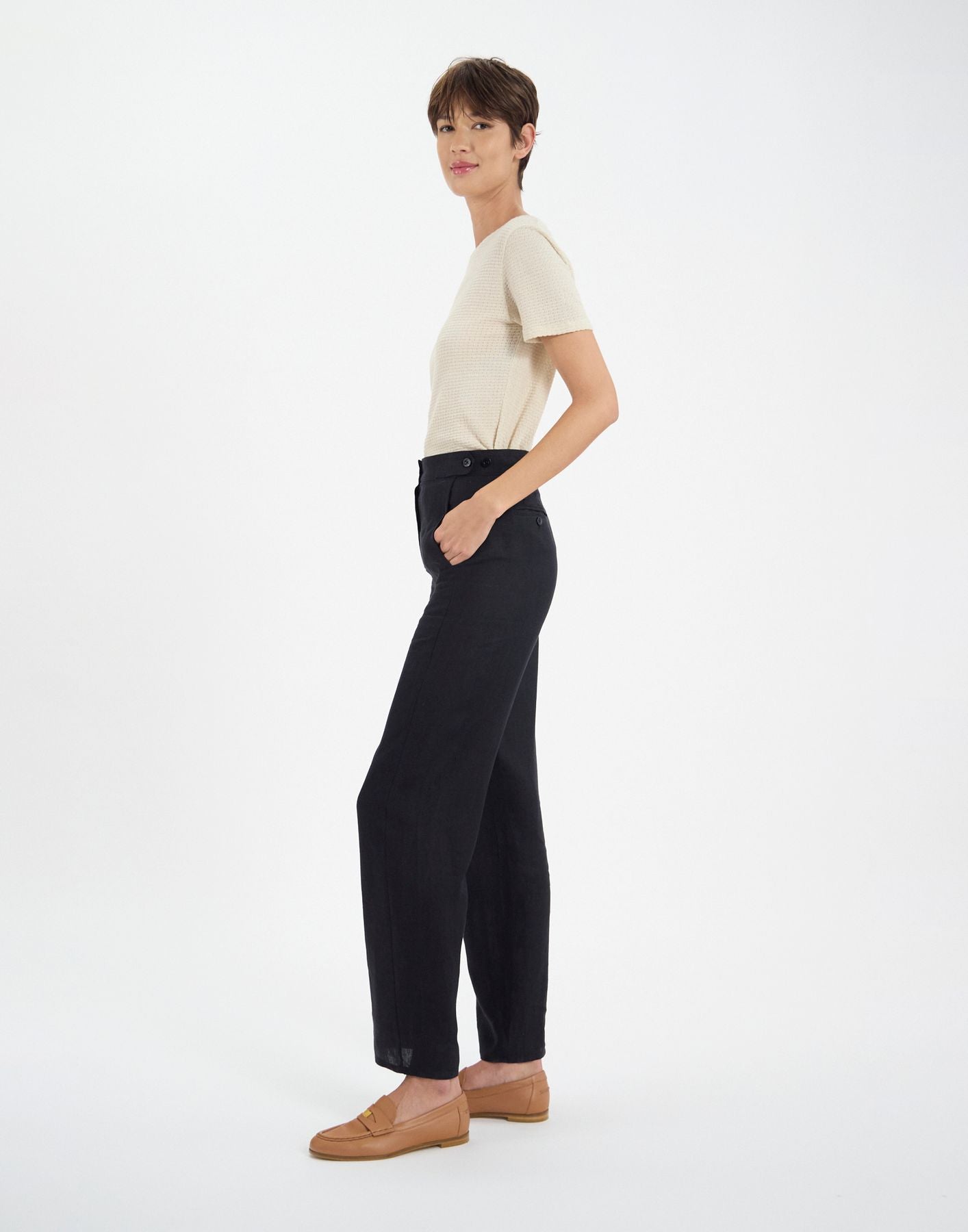 Pantalon à pinces Piotr en lin noir