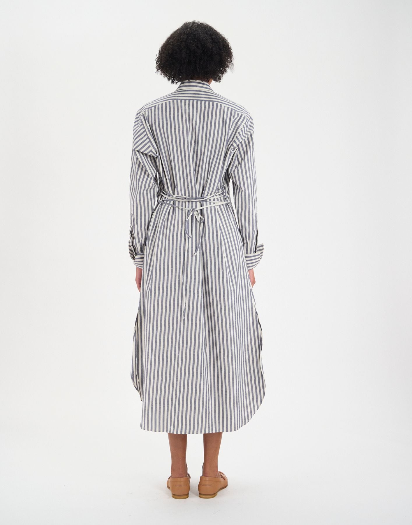 Blaues Douglas-Kleid aus Baumwolle mit dicken Streifen