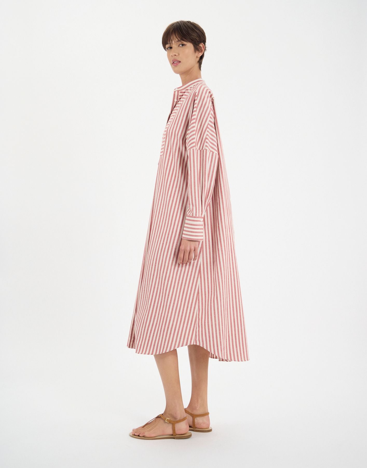 Vestido de niño a rayas rojas de algodón