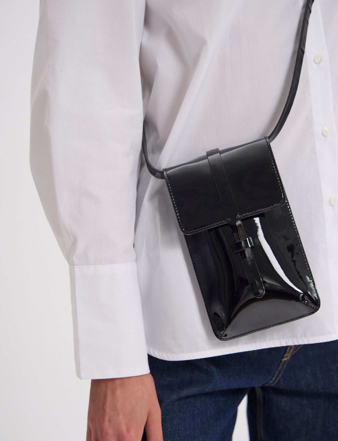 smartphone-bag-leonore-pelle-vetro-nero