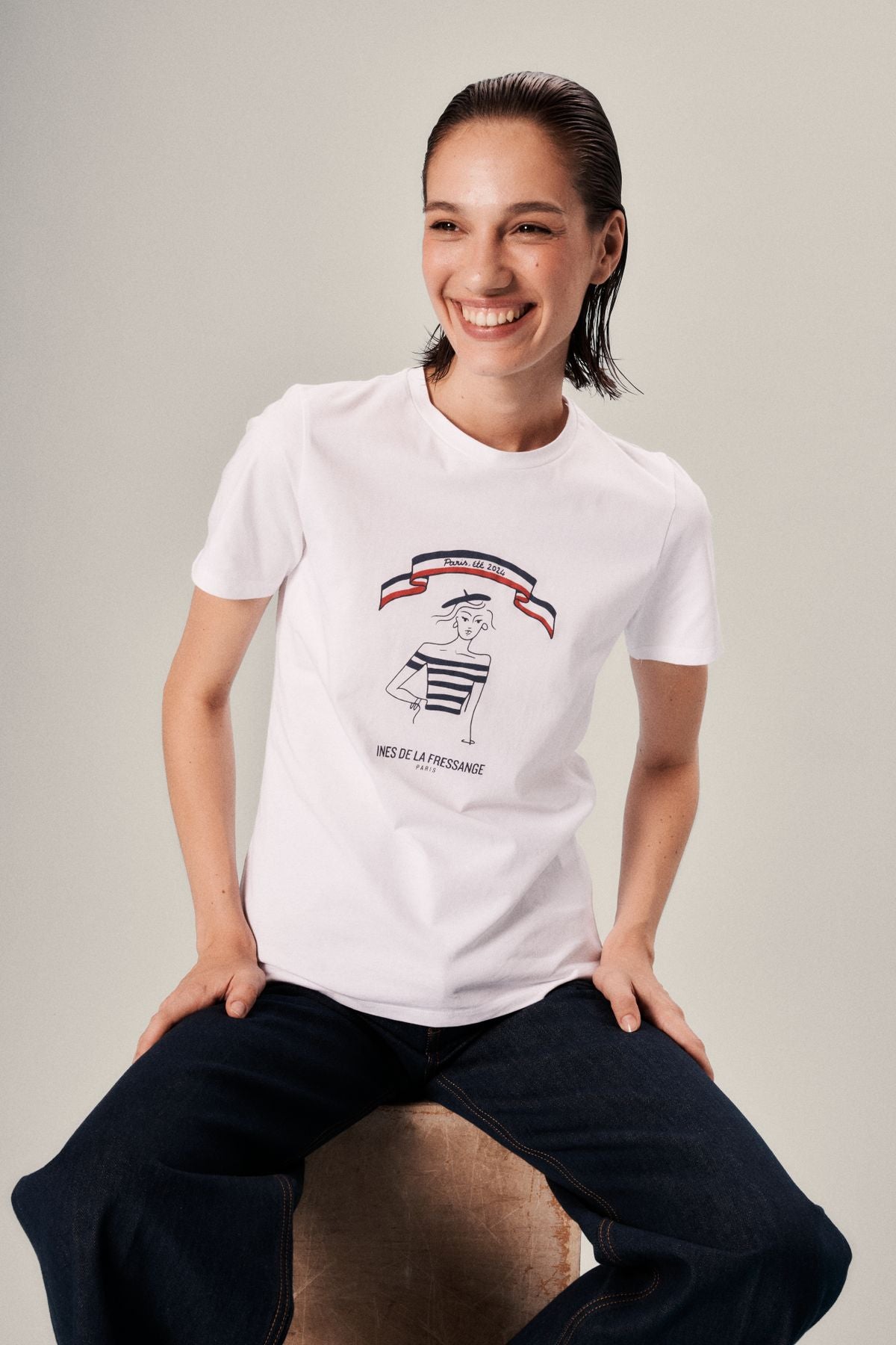 Camiseta in edizione limitata, gennaio 2024 a Parigi, modello "Parisienne
