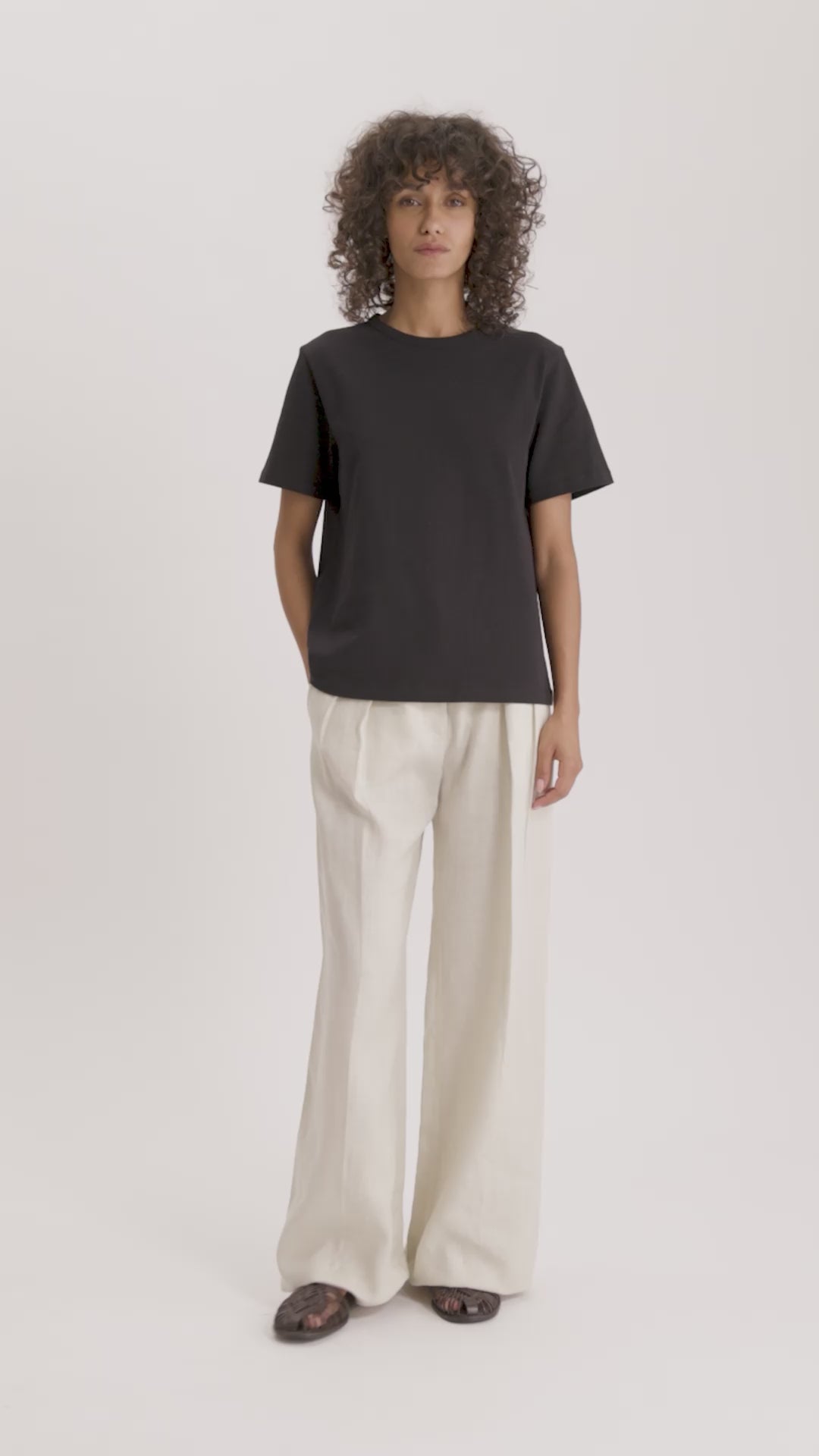 MASTER_16Y090CO385-P099 BLACK-XS - video