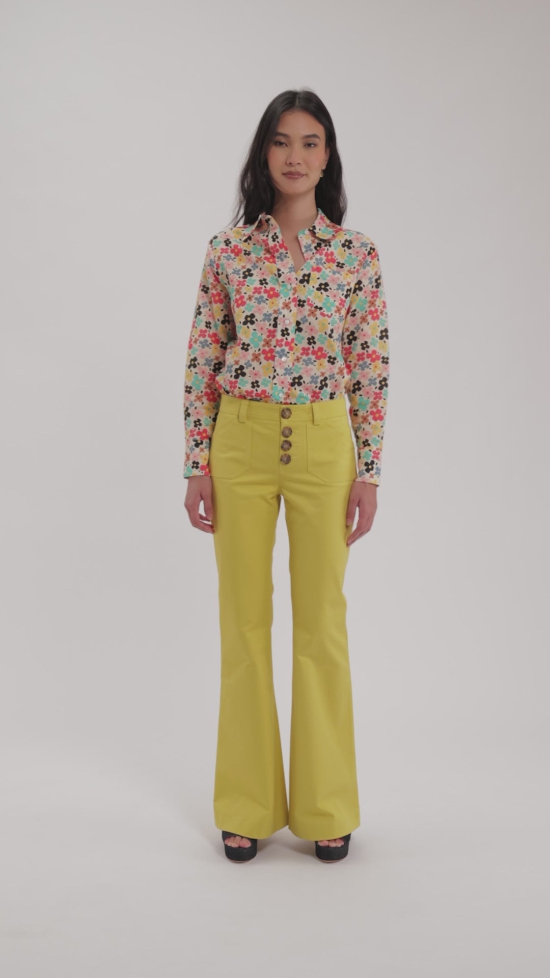 MASTER_12P207CO977-P440 GIALLO-34 - video