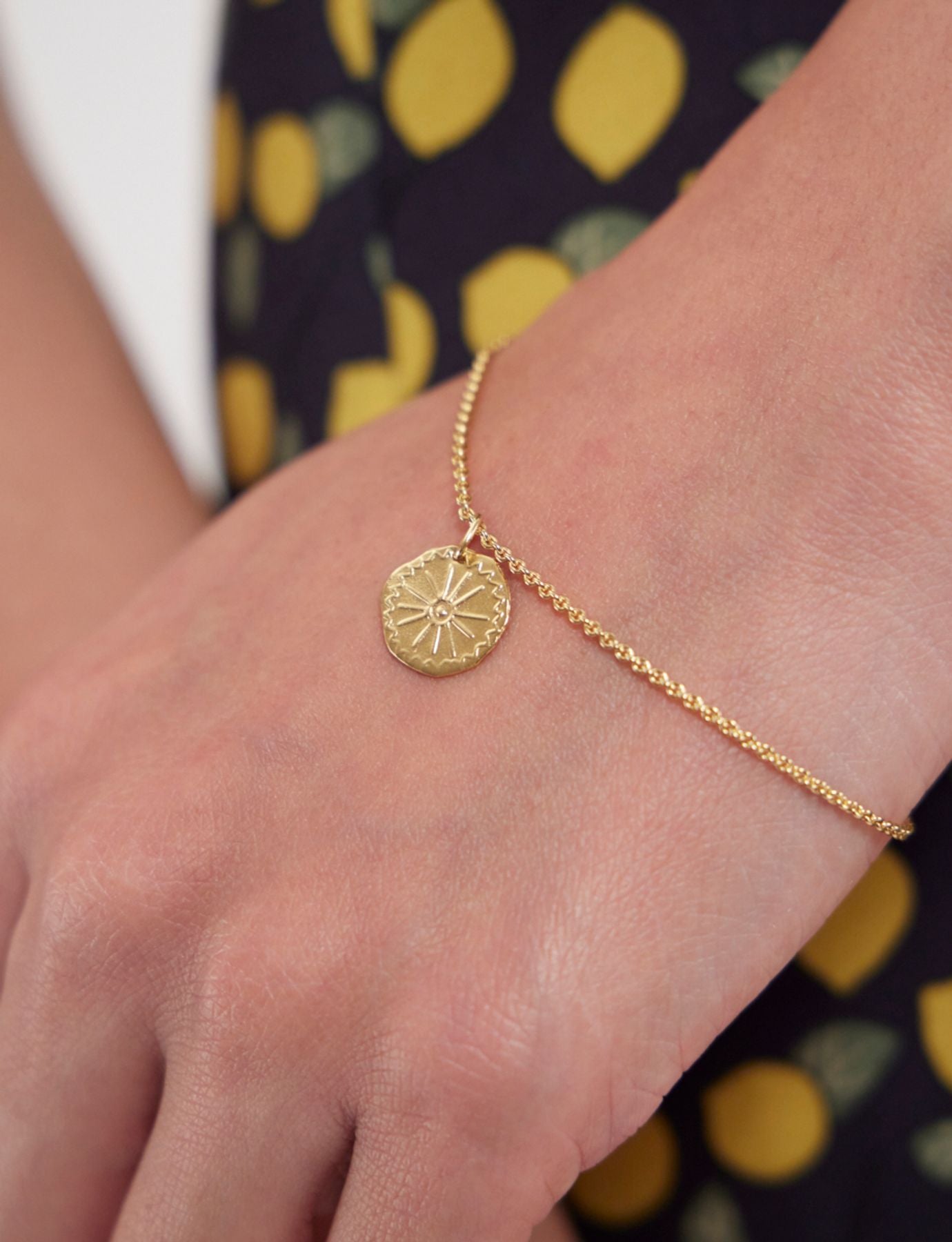 Bracciale Lutetia placcato oro con motivo Sole