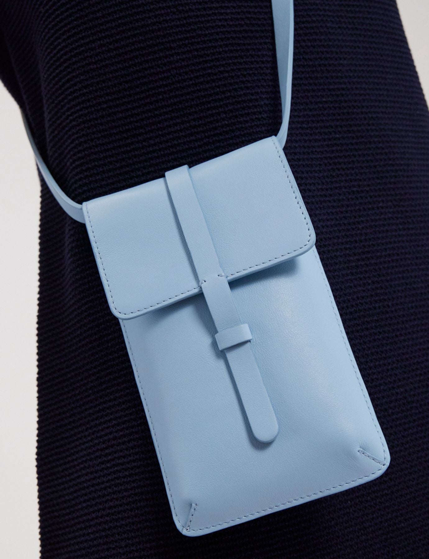 BORSA PER SMARTPHONE LEONORE